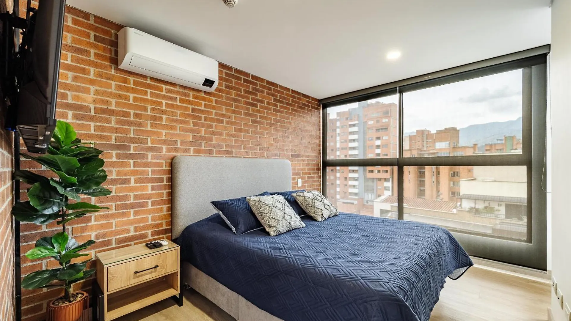 Apartment Medellin Laureles Por Das Colombia